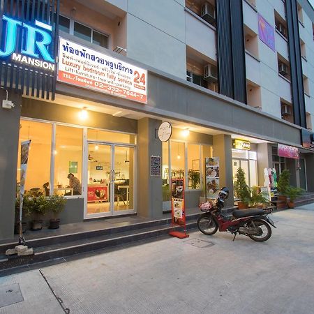 Jr Mansion On Nut Soi 25 Aparthotel Bangkok Exterior photo